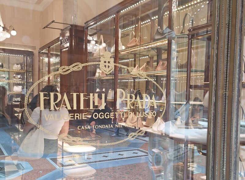 Prada 1913